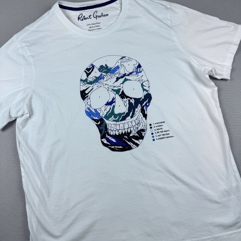 Robert Graham Graphic Tee Shirt Men XL White Skull Print Short Sleeve Cotton